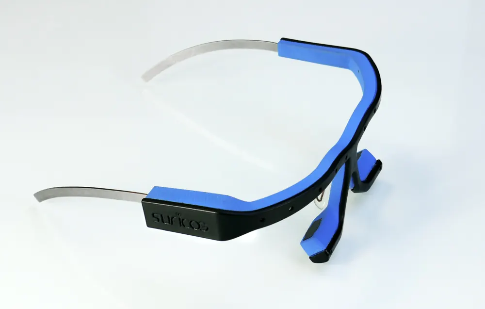 Vue de trois quarts des lunettes d’oculométrie Weetsy®
